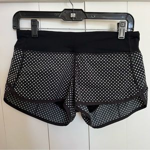 Lululemon Speed Up Shorts - Size 4